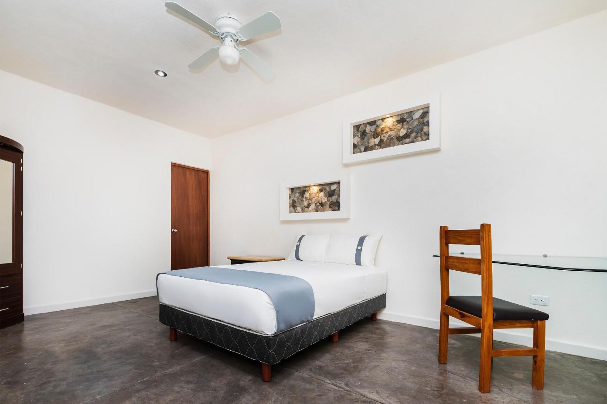 Capital O Hotel Joyma Suites, San Luis San Luis Potosí Екстериор снимка