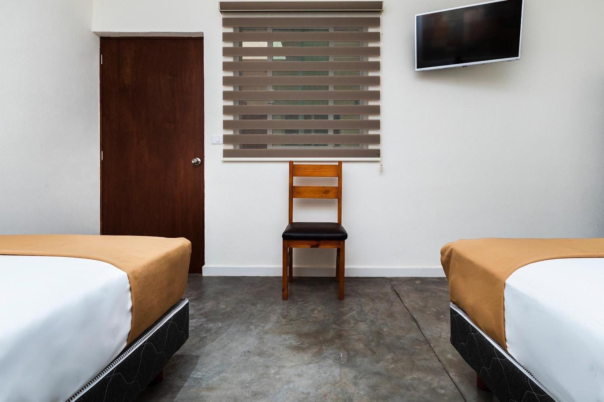 Capital O Hotel Joyma Suites, San Luis San Luis Potosí Екстериор снимка