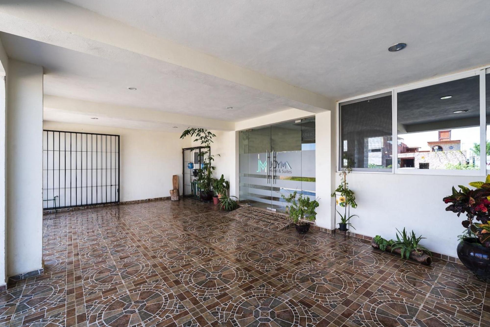 Capital O Hotel Joyma Suites, San Luis San Luis Potosí Екстериор снимка